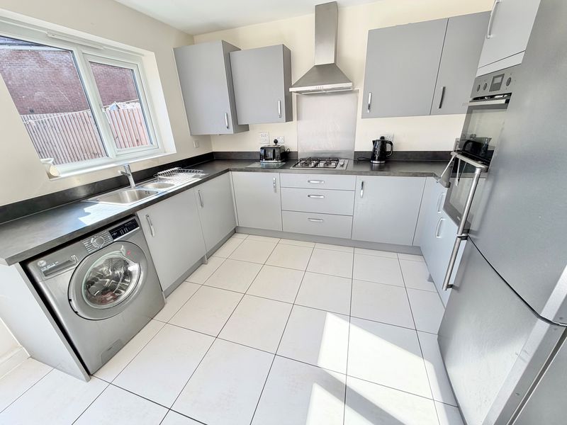 Cuddington Grove Rossmore